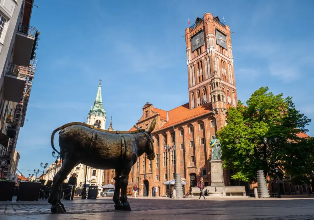 Toruń i okolice: fascynujące atrakcje turystyczne na weekend