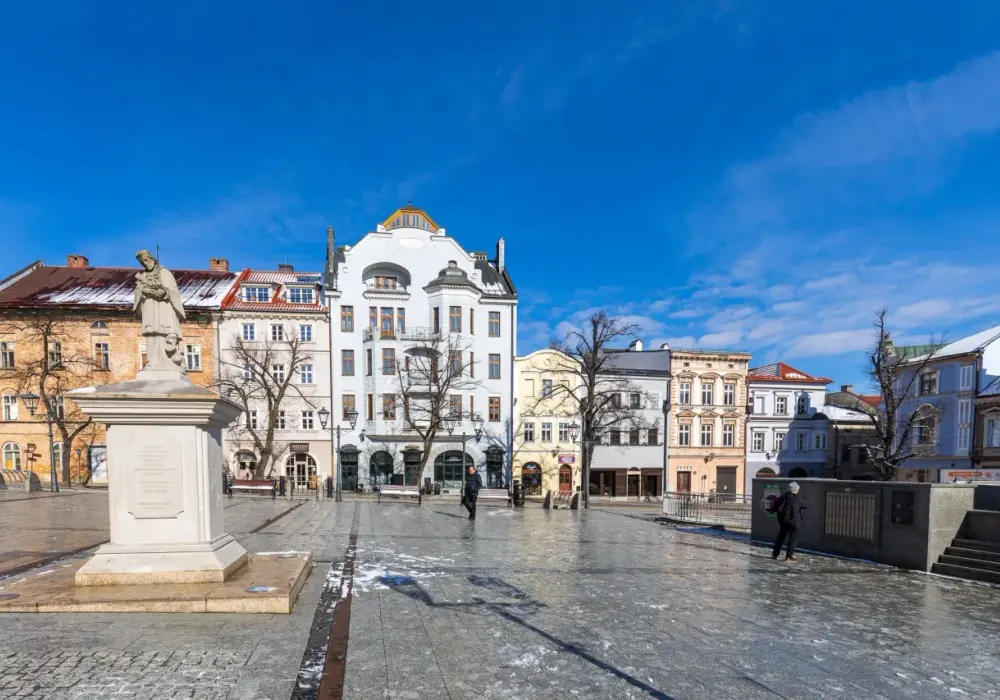 Rynek w Bielsku-Białej: Co kryje serce miasta? Przewodnik