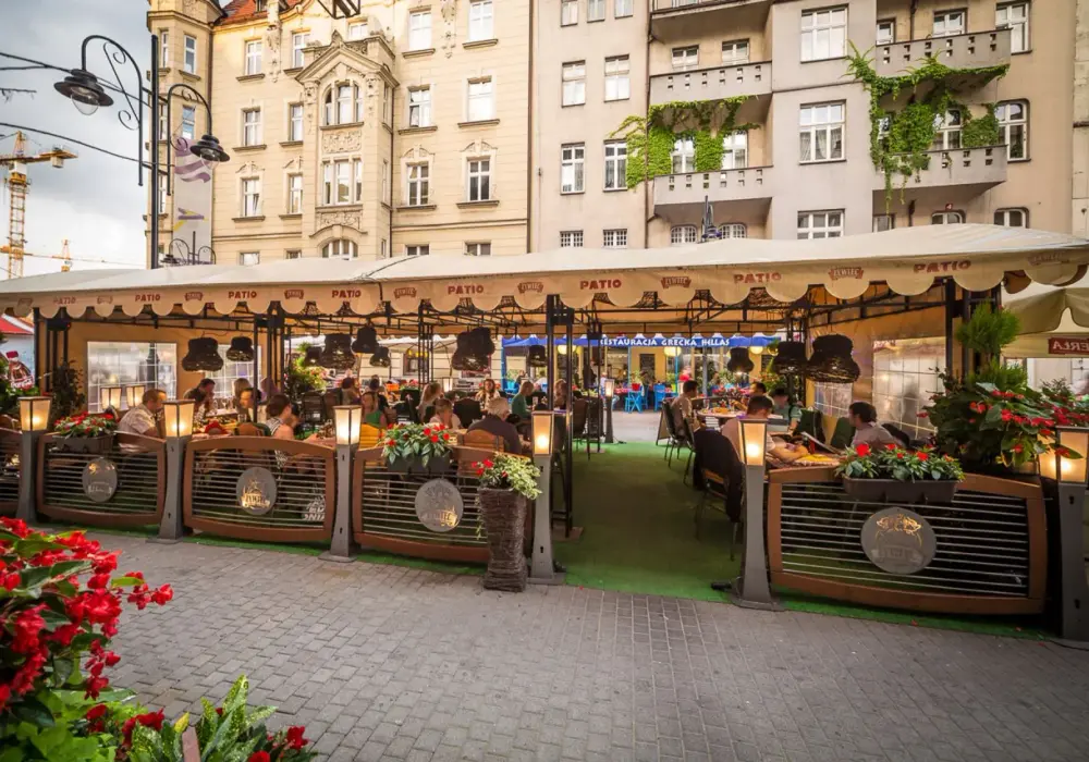 Patio Park Katowice: Restauracja czy Osiedle? Wyjaśniamy!