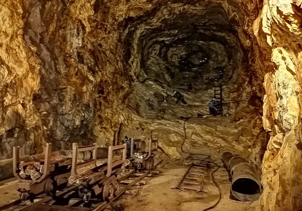 Sztolnie na Dolnym Śląsku: historia, zwiedzanie i tajemnice podziemnych tras