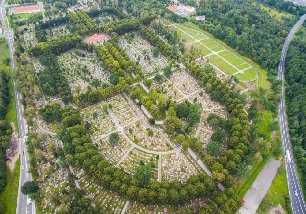 Cmentarz Centralny Gliwice: Odnajdź grób, poznaj historię!