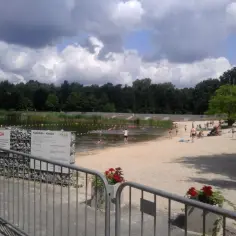 Kąpielisko w Kamieniu: Cennik, atrakcje, dojazd. Wszystko, co musisz wiedzieć!