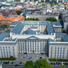 Plac Sejmu Śląskiego: Co kryje serce Katowic? Historia i plany