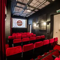 Kino Wolność Częstochowa: Legenda Miasta. Repertuar, Ceny, Dojazd.