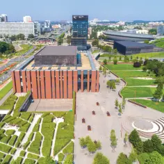 Katowicka Strefa Kultury: Odkryj jej sekrety i zaplanuj wizytę