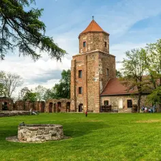 Zamek w Toszku: Co kryją mury? Historia, legendy, zwiedzanie