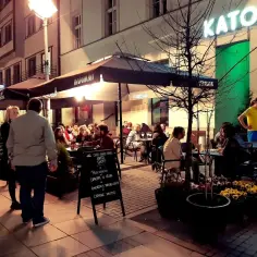 Złoty Osioł Katowice: Co musisz wiedzieć o wege legendzie?