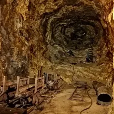Sztolnie na Dolnym Śląsku: historia, zwiedzanie i tajemnice podziemnych tras