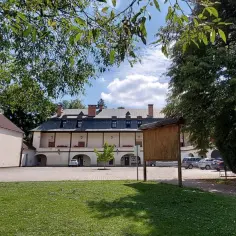 Zamek w Kończycach Małych: Odkryj renesansowy skarb Śląska!