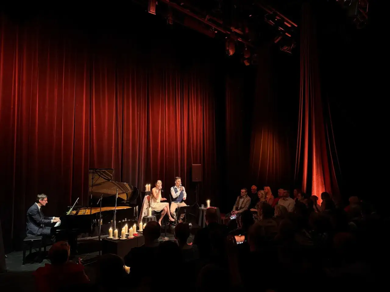Raciborskie Centrum Kultury scena widownia wydarzenia
