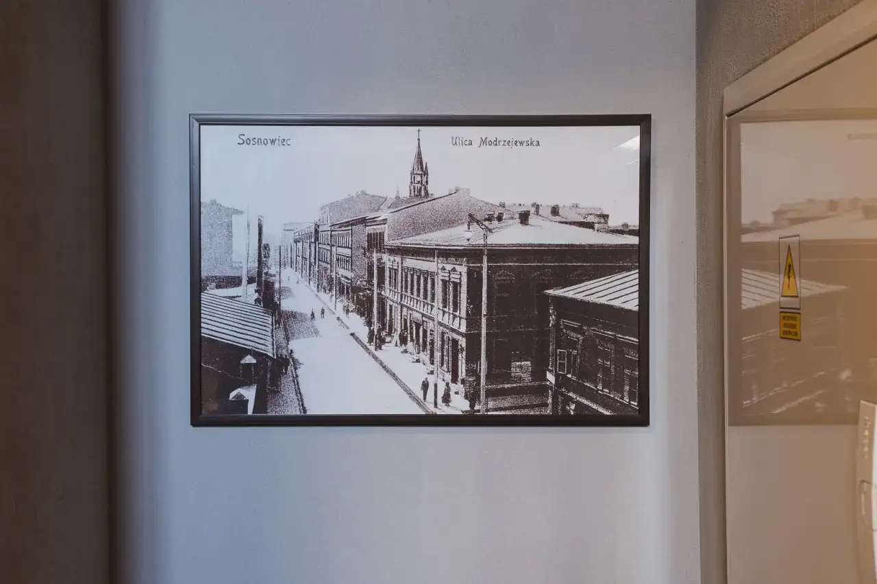 M Hotel Sosnowiec budynek z zewnątrz