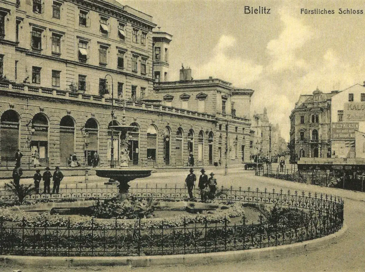 Fontanna Neptuna Bielsko-Biała, Zamek Sułkowskich