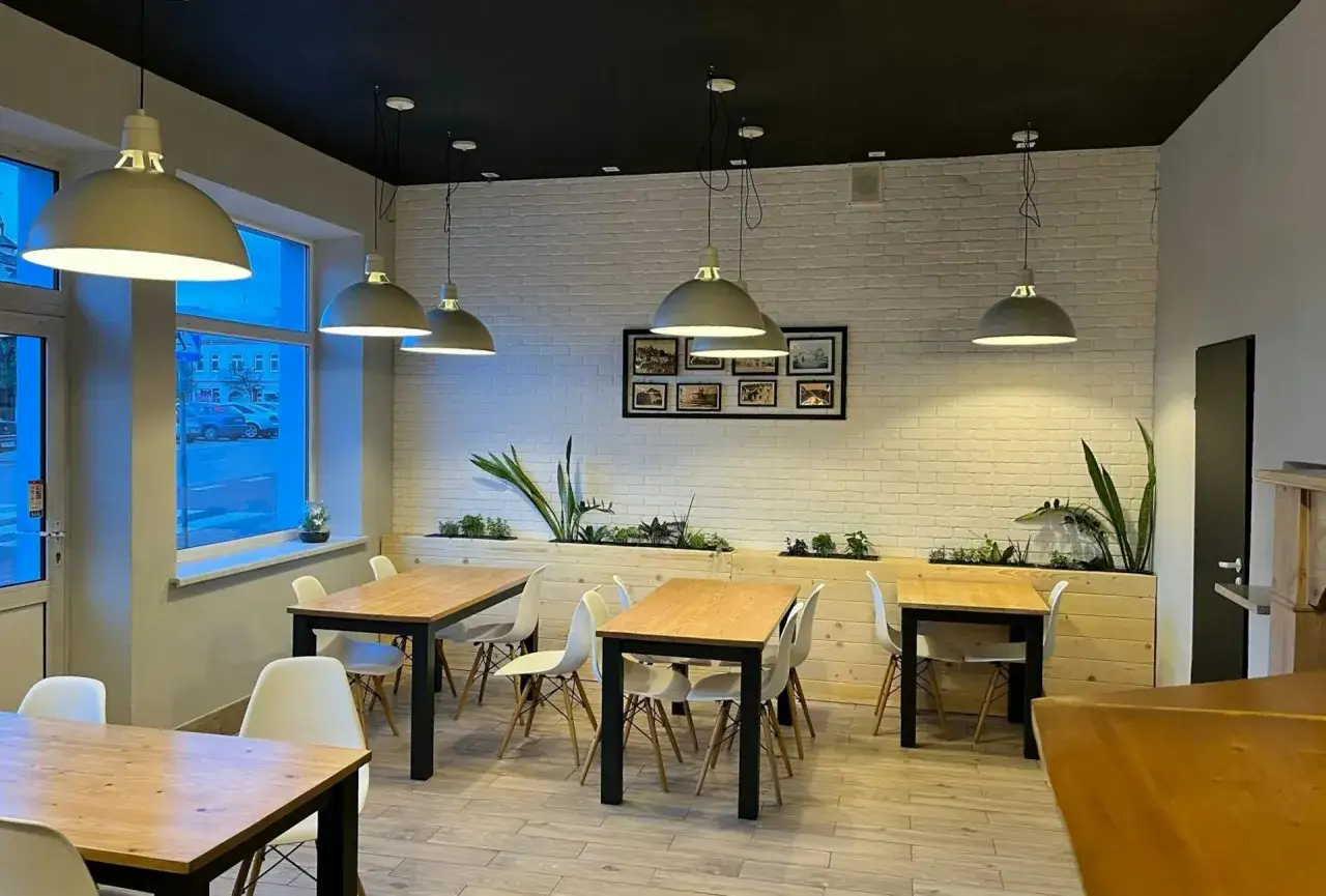 Pizzeria Na Rynku Pilica wnętrze
