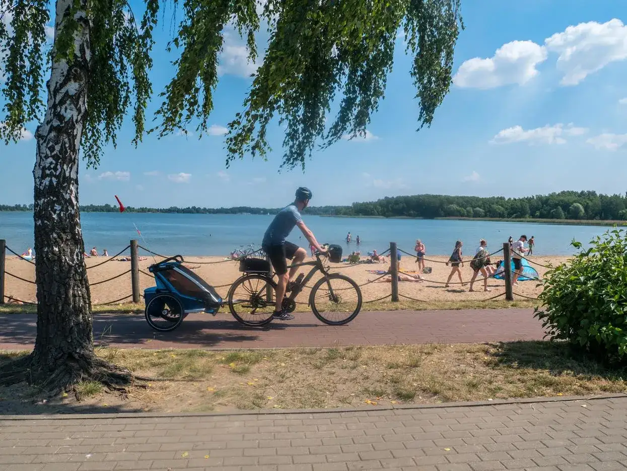 Rowerzyści Pogoria III ścieżka rowerowa