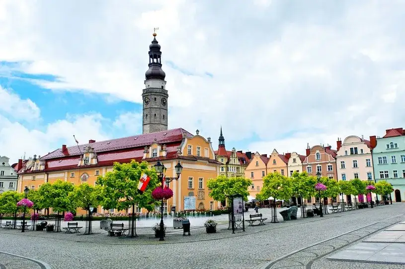 Zdjęcie Bolesławiec na Dolnym Śląsku: co warto zobaczyć i jak zaplanować podróż