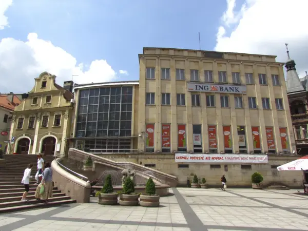 Plac Bolesława Chrobrego: Którego szukasz? Przewodnik po Polsce