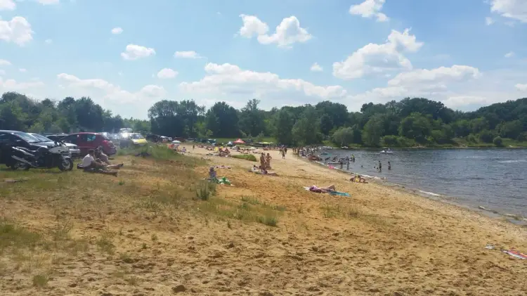 Rzeczyce Dzierżno Duże: Plaża, dojazd, woda. Planuj bez stresu!